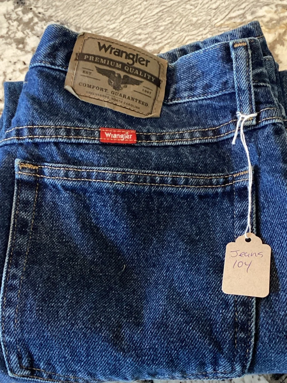 Wrangler Men's 32x30 Regular Fit Straight Leg Blue Denim Jeans 100% Cotton